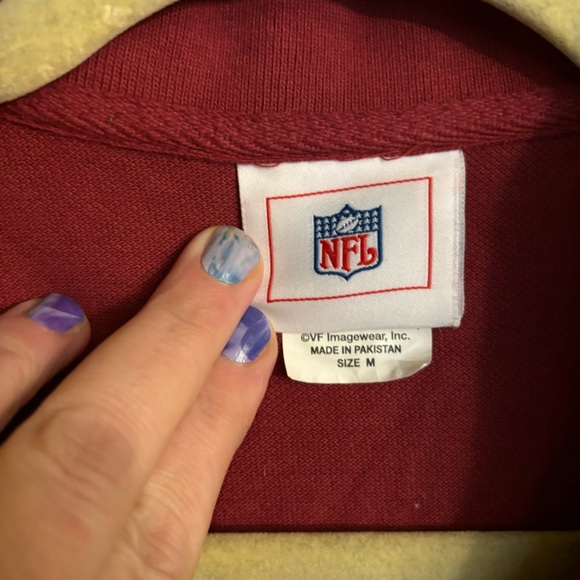 NFL Team Apparel WASHINGTON REDSKINS Football Polo Shirt BNWOT Sz M - Picture 4 of 5